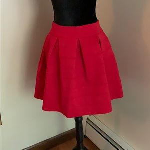 Red express bubble skirt